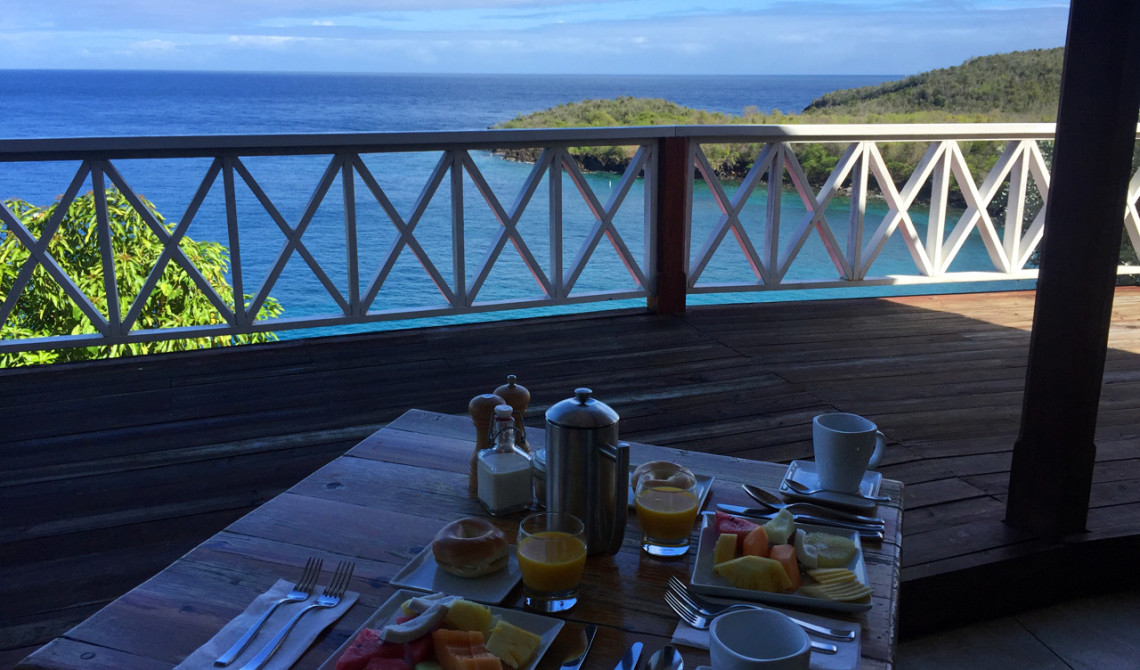 Vy under vår frukost på Ti Kaye Resort & Spa-på Saint Lucia