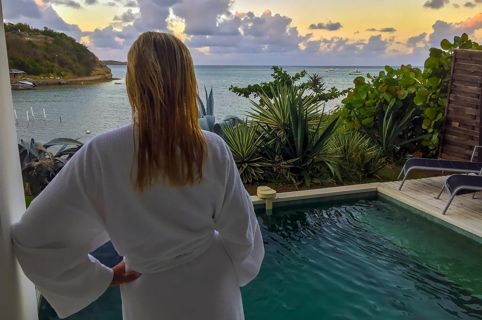 Solnedgång från rummet, Le Cap Est Lagoon Resort, Martinique