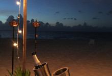 Privat fördelsedagsmiddag på stranden, West Bay Club Resort, Turks & Caicos