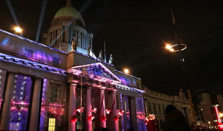 Sky Dance vid The Custom House i Dublin