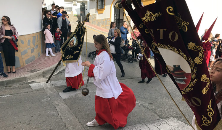 Barnen som är först ut i processionen