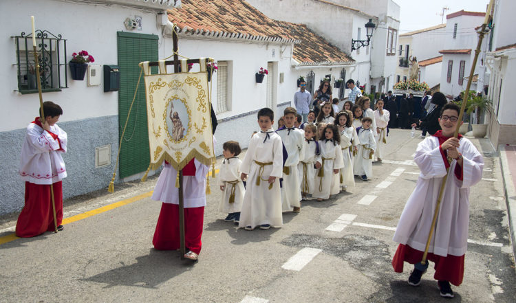 Påskdagens procession för Jesus uppståendelse