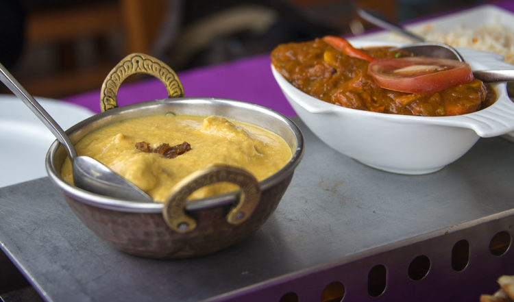 Indiska huvudrätter på Taj Mahal Restaurang i La Duquesa